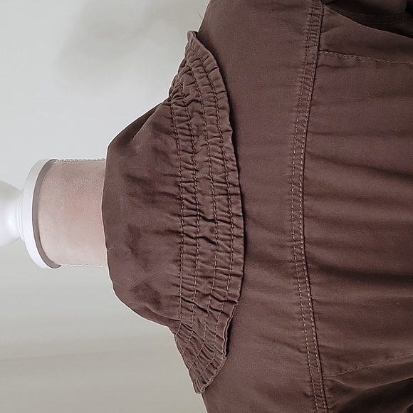 French Cuff Size M Brown Safari Style Jacket.  Belted and Button Down.  GUC - Picture 5 of 11